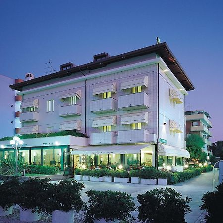 Hotel Angela Fano Exterior photo