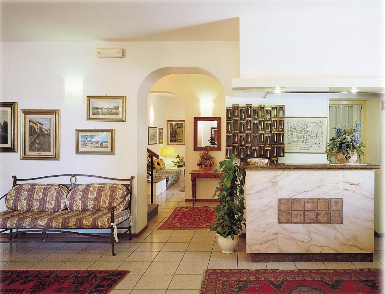 Hotel Angela Fano Exterior photo